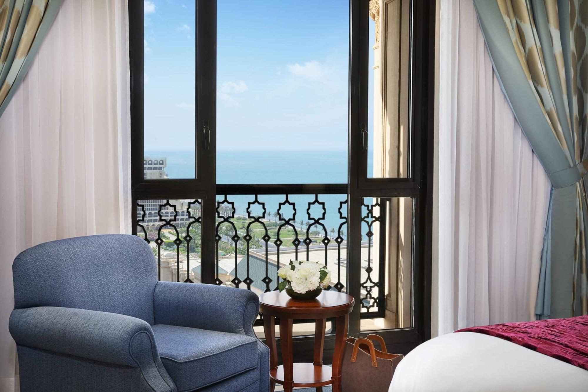 The Ritz-Carlton Jeddah Hotel Ngoại thất bức ảnh A room at the hotel