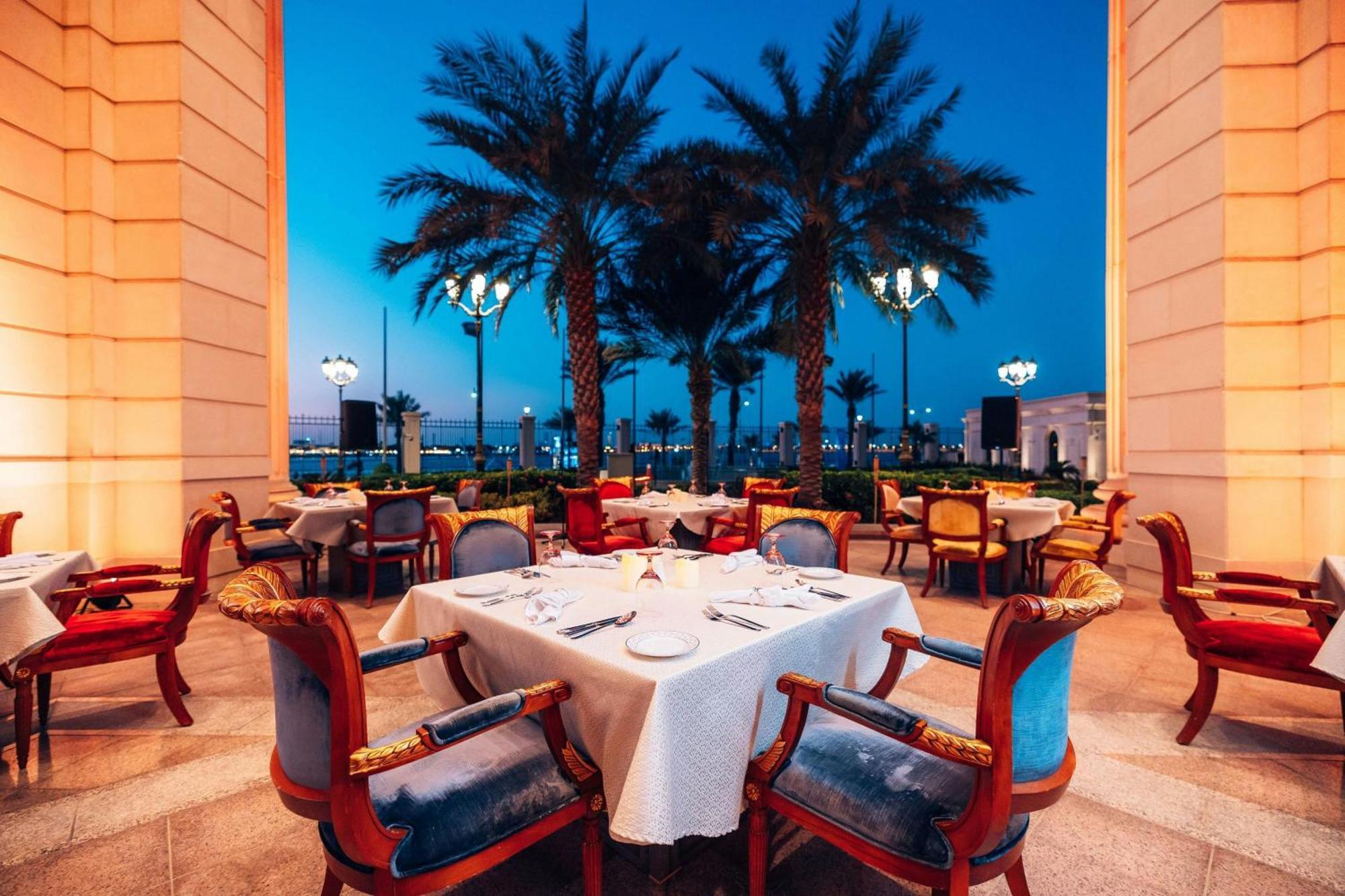 The Ritz-Carlton Jeddah Hotel Ngoại thất bức ảnh The Palm Beach
